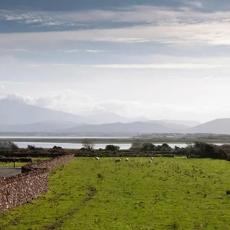 Holiday Inch Eir031006 F * Killarney